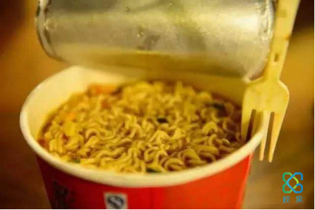 康师傅“食”来运转，营销也要年轻化